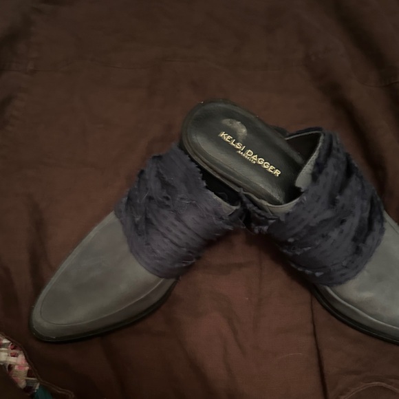 Kelsi Dagger Midnight Blue Slip-Ons - Picture 1 of 2